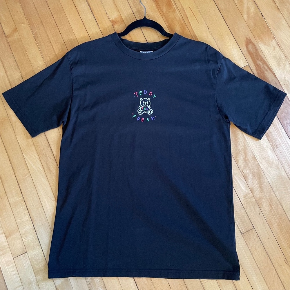 TEDDY FRESH Center Embroidered Logo Graphic Tee T Shirt Streetwear 90's Y2K